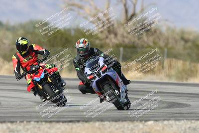 media/Dec-01-2025-Moto Forza (Mon) [[2daa91e15f]]/2-Intermediate Group/Session 3 (Turn 3)/